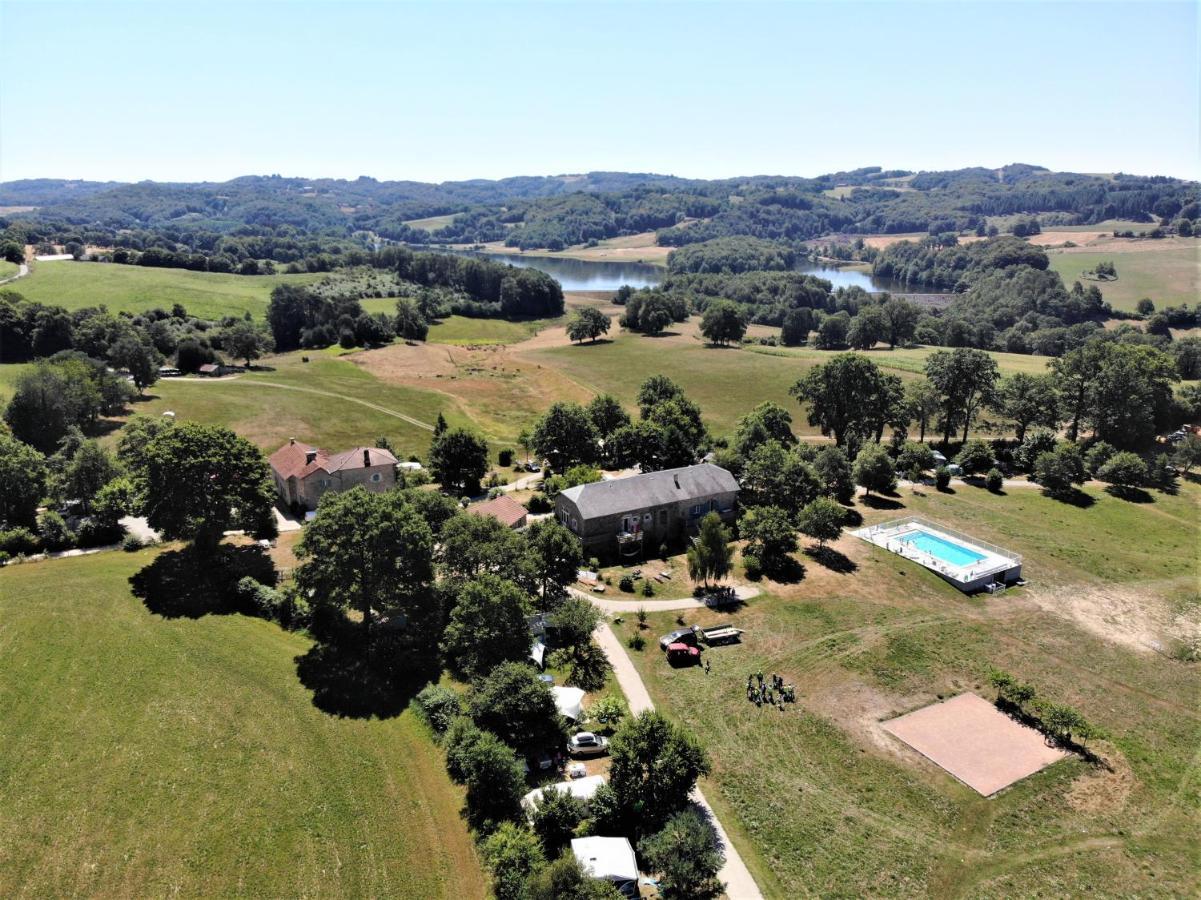 Bed and Breakfast Domaine Les Teuilleres Lacam-dʼOurcet Exterior foto